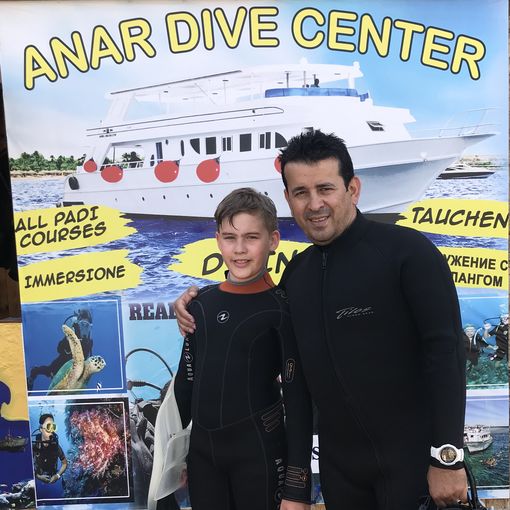 Anar Dive Center